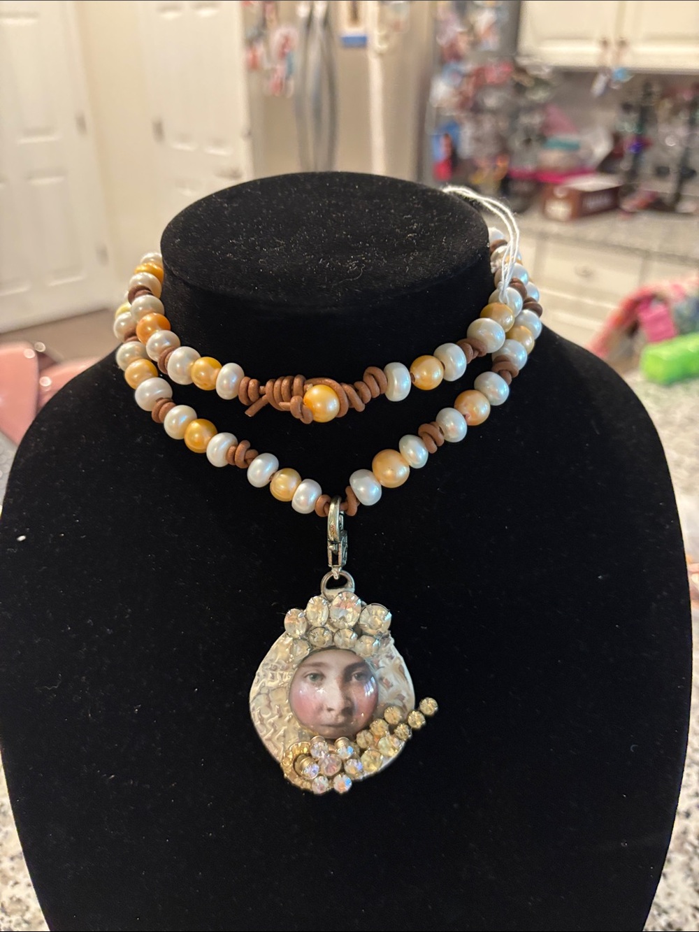 Freshwater  white and yellow Pearl Necklace with Gold-tone Portrait Pendant
